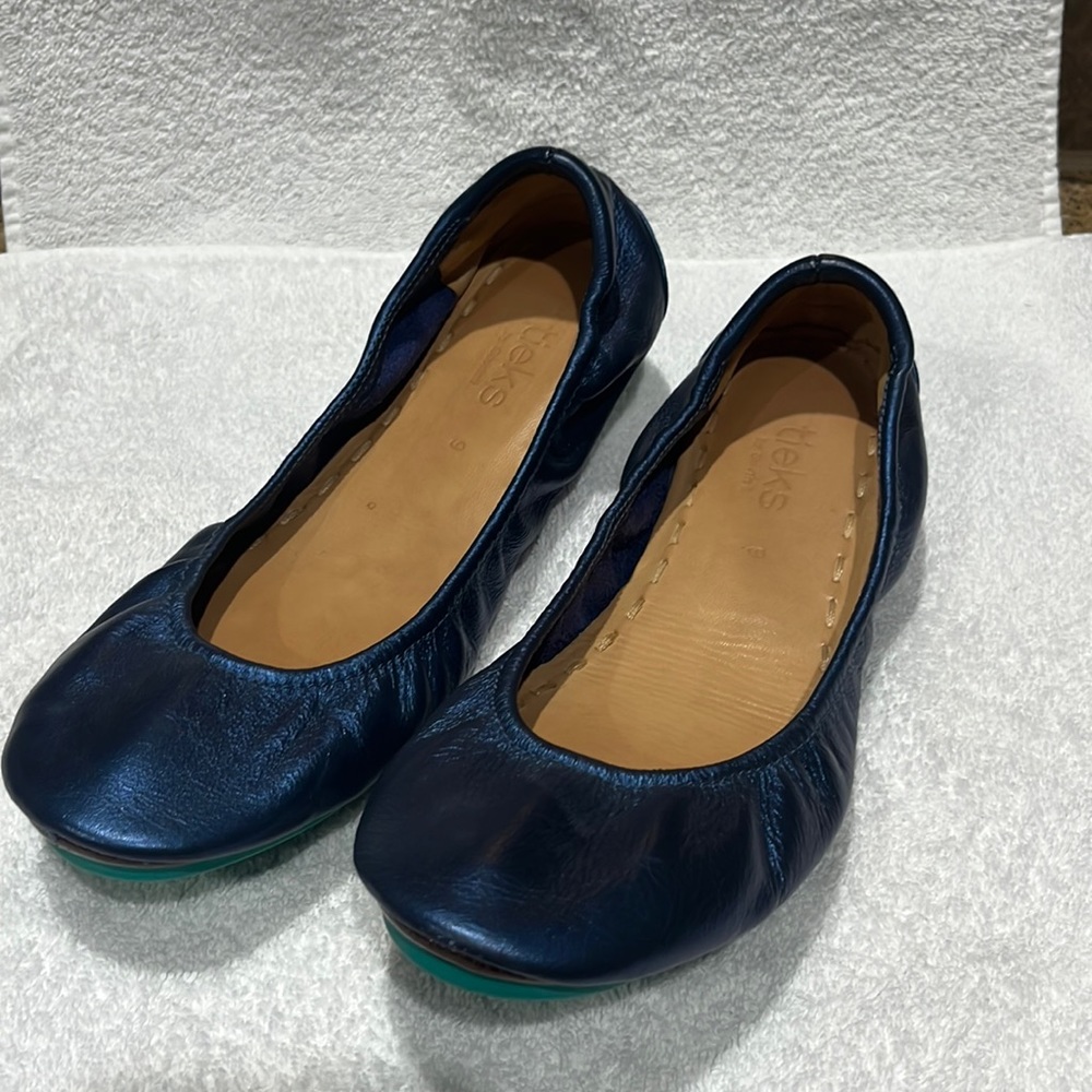 Size 9 Midnight Blue Tieks